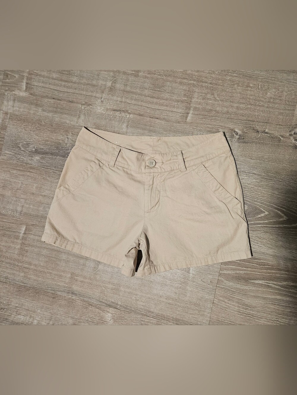Columbia Hiking Casual Chino Shorts Khaki Flat Front Cotton Gorpcore Granola Sz6